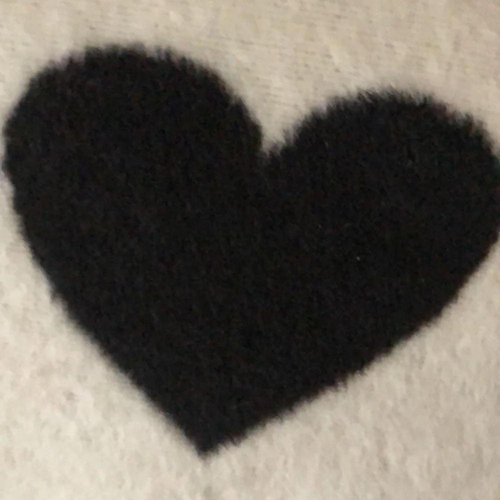 Docofil Black HEARTs Throw Blanket